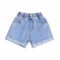 Girls Simple Denim Shorts 2024 Summer New Children's Casual Pants Baby Style Loose Summer Hot Pants.