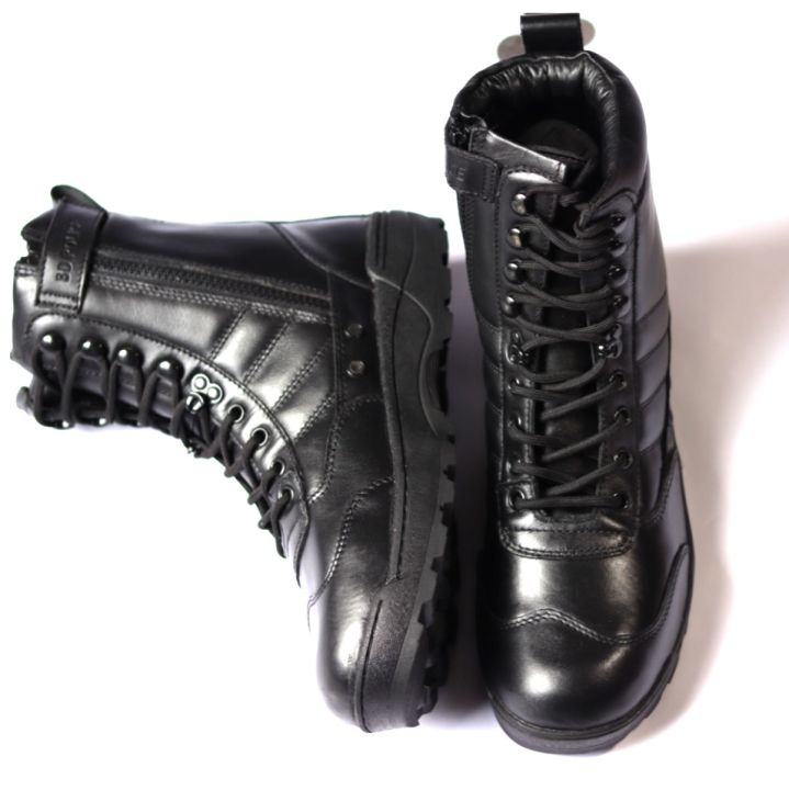 Trendy%20Biker%20&%20Work%20Boots%20for%20Men%20%E2%80%93%20Tough%20Leather,%20Secure%20Zipper%20&%20All-Day%20Comfort%20-%20Image%203