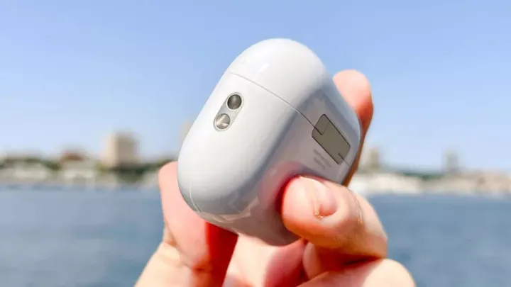 AirPods%20Pro%202nd%20Generation%20Bluetooth%20Earbuds%20IPX4%20Waterproof%20In-Ear%20Earphones%20with%20Microphone%20-%20Image%208
