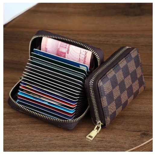 Indispensable -Quality And Durablity -Credit or credit card holder with wallet for men / women- Innovative Qualityful - Easy To care and Longive