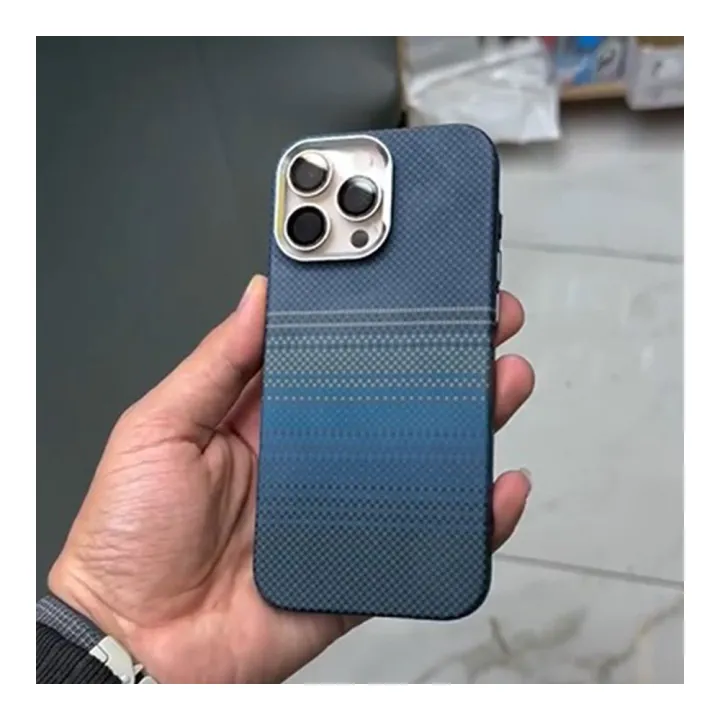 Original%20LUXO%20life%20Premium%20MagSafe%20Reflective%20Case%20For%20Iphone%2011,12,13,14,15%2016%20Pro%20&%20Pro%20Max%20Series%20-%20Image%202