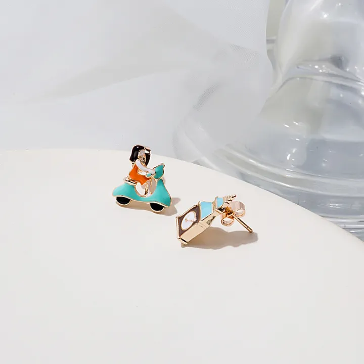 European%20and%20American%20new%20fashionable,%20simple%20and%20delicate,%20small%20and%20cute,%20fancy%20changeable%20earrings,%20multi-color%20and%20colorful%20peripheral%20items,%20stud%20earrings%20-%20Image%204