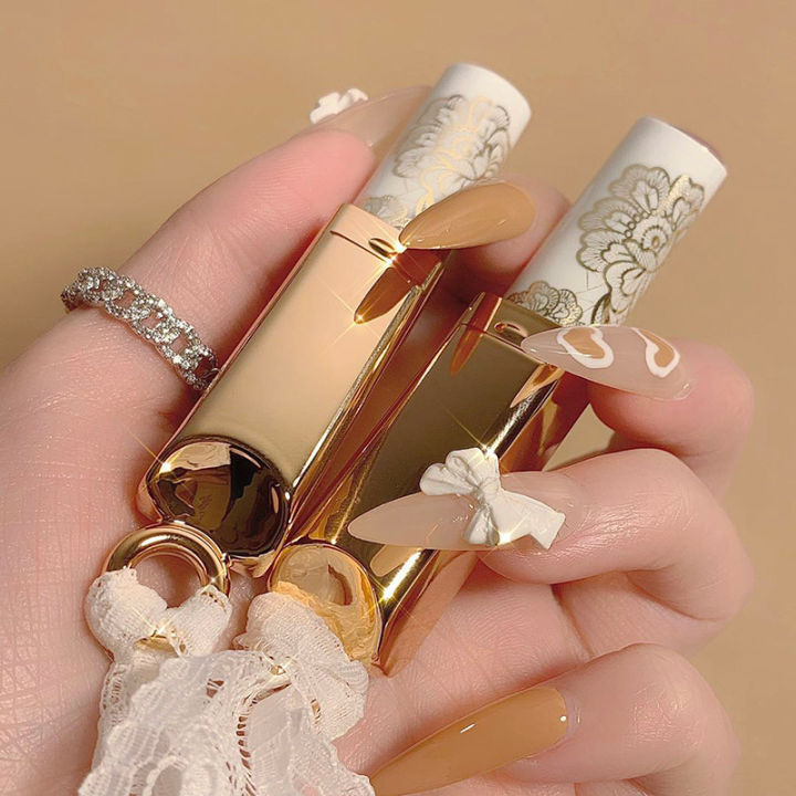 MAFFICK%20Lace%20Honey%20Light%20Mist%20Matte%20Lipstick%20Velvet%20matte%20lipstick%20with%20a%20long-lasting%20matte%20finish%20that%20is%20not%20easy%20to%20fade%20-%20Image%203