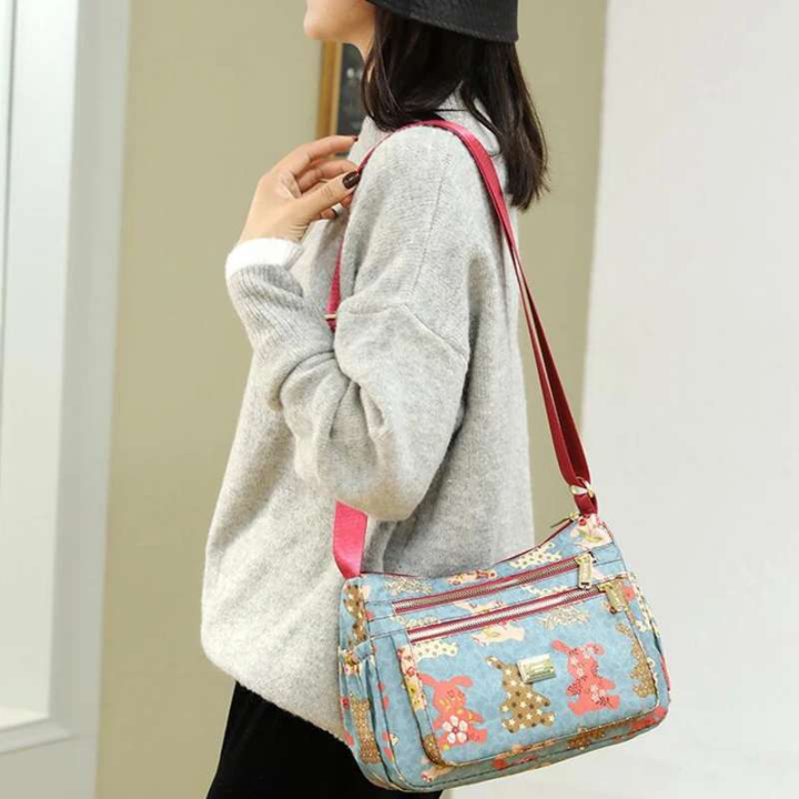 Korean%20sports%20travel%20shoulder%20bag%20-%20Image%205