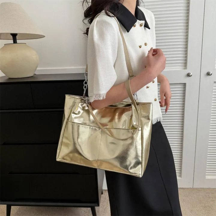 PU%20Leather%20Handbags%20Durable%20Chain%20Detail%20Casual%20Tote%20Bags%20Large-capacity%20Elegant%20Women's%20Bags%20for%20Daily%20Use%20Work%20Tote%20Stylish%20Women%20Trendy%20Accessory%20Travel-Friendly%20-%20Image%203