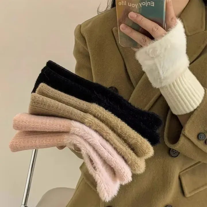 1%20Pair%20Soft%20Winter%20Gloves%20for%20Women%20Half%20Finger%20Gloves%20for%20Girls%20Fingerless%20%20Wrist%20Warmers%20Fluffy%20Mittens%20-%20Image%206