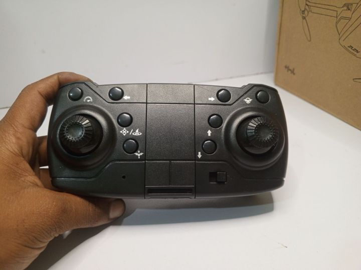 Flymax%202%20Drone%20Remote%20Controller%20%7C%20Original%202.4GHz%20Replacement%20Transmitter%20%7C%20Black%20-%20Image%202