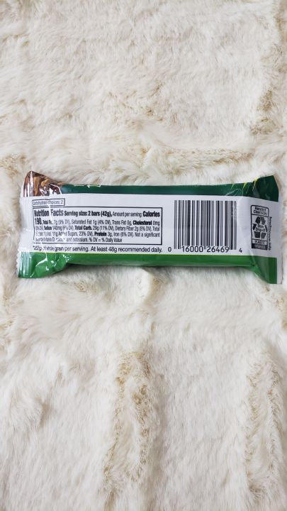Nature%20Valley%20Crunchy%20Granola%20Bars,%20Oats%20'n%20Honey,%204%20Bar%20Net%20WT%201.49oz(42g)%20-%20Image%203