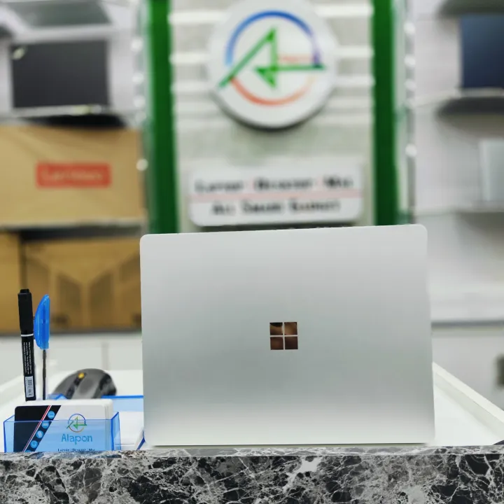 Surface%20Laptop%20Go,%20Core%20i5%2010th%20Gen,%2012.4"%20Display%20Used%20Laptop-8GB%20Ram,%20256GB%20SSD%20-%20Image%203