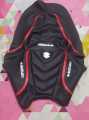 Suzuki gixxer silver modified seat cover. 