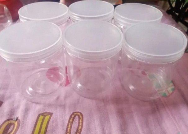 Premium%20Plastic%20Jar%20For%20Masala%20Storage-%20500%20Ml%20Capacity%20-%20Set%20Of%206%20Pieces%20-%20Your%20Spices%20Fresh%20And%20Easily%20Accessible%20With%20This%20Convenient%20Set%20-%20Image%202