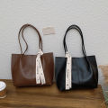 Autumn and winter large-capacity solid color 2024 new trendy casual fashion one-shoulder texture commuter tote shoulder bag. 