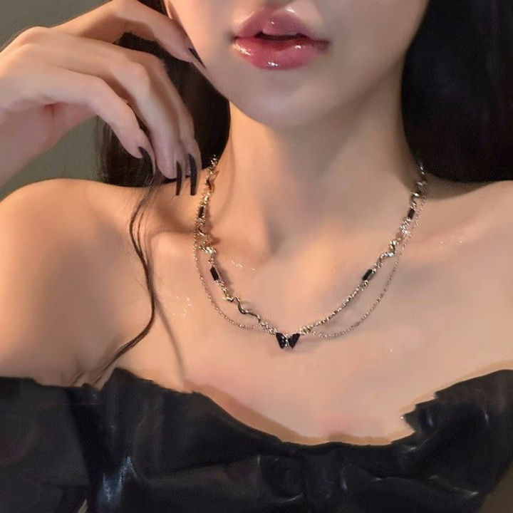 Dark Spicy Girl Double Layered Butterfly Pendant Necklaces Collar Chain for Women New Sweet and Cool Clavicle Chain Y2K Jewelry Gift Girls Necklace