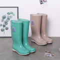 Four Seasons Rain Boots Women Long and Mid-Calf Length Rain Boots Non-Slip plus Velvet Detachable Warm Waterproof Fashion Ladies Rubber Shoes Rain Shoes Winter.