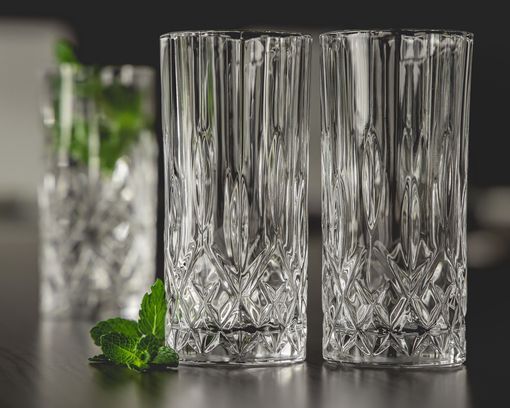 Heavy%20Water%20Glass%20Set%20-%20Enjoy%20Your%20Drinks%20In%20Style%20With%206%20Durable%20Glasses%20-%20Set%20Of%206%20Glasses%20(370Ml)%20By%20Nasir%20-%20Image%203