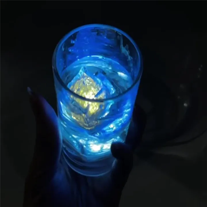 12Pcs%20Waterproof%20LED%20Ice%20Cube%20LED%20Light%20Ice%20Cube%20Glowinthedark%20For%20Drinking%20Party%20-%20Image%202