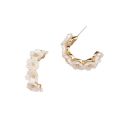 【GuangDa Girls' Earrings Korean Ins Net Red Trendy New Earrings C-shaped Pearl White 6 Flowers Fresh and Versatile Fashion Accessories Earings for Women. 