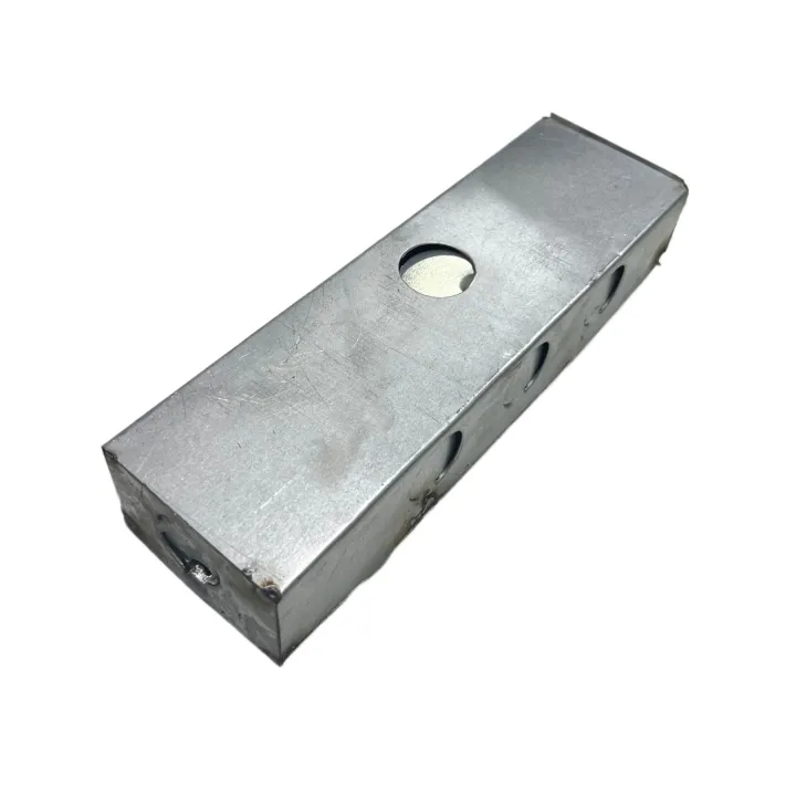 Three%20Gang%20Steel%20Junction%20Box%20For%20Electrical%20Wiring%20Square%20Edge%20Silver%20Metal%20Wall%20Switch%20Back%203%20Part%203Gang%20-%20Image%202