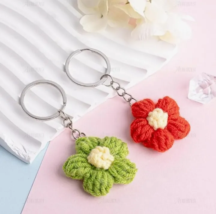 Cute%20Daisy%20Keychain%20Crochet%20Knitted%20Flower%20Bag%20Charms%20Handmade%20Floral%20Key%20Ring%20for%20Bag%20Charms%20Purse%20Handbags%20-%20Image%204
