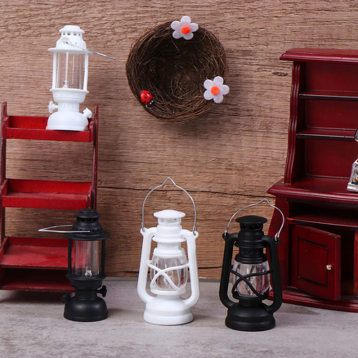 Mini%20Led%20Retro%20Glow%20Pony%20Lantern%20Cande%20Light%20Dollhouse%20Miniature%20Kerosene%20Lamp%20NOVO%20-%20Image%204