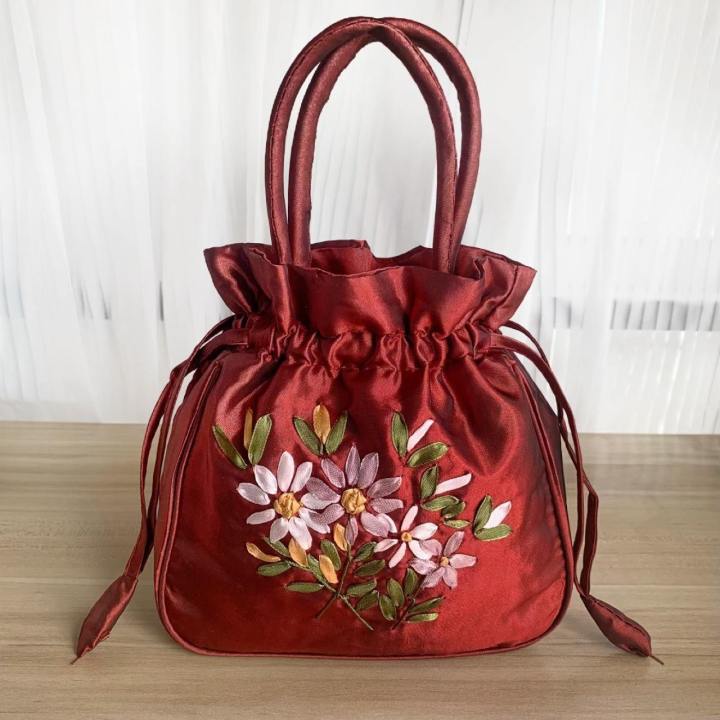 Portable%20Top-Handle%20Bags%20Women%20Flower%20Embroidered%20Silk%20Mini%20Potli%20Bag%20Chinese%20Style%20Females%20Handbags%20Retro%20Drawstring%20Shopping%20Handbag%20-%20Image%205