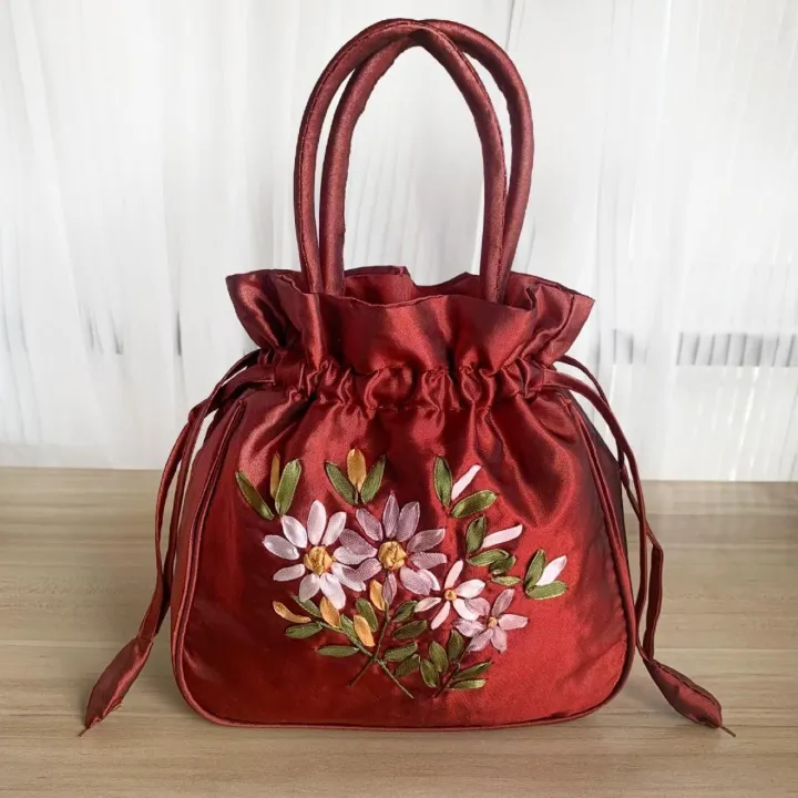 Portable%20Top-Handle%20Bags%20Women%20Flower%20Embroidered%20Silk%20Mini%20Potli%20Bag%20Chinese%20Style%20Females%20Handbags%20Retro%20Drawstring%20Shopping%20Handbag%20-%20Image%205