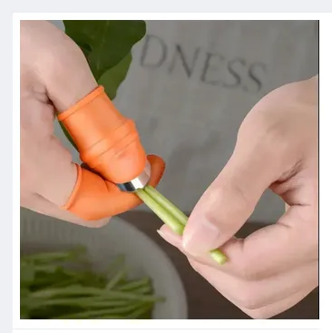 Vegetable%20And%20Fruits%20Thumb%20Cutter%20Finger%20cutter%20Silicone%205%20in%201%20-%20Image%202