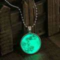Trendy Luminous Romantic Starry Sky Pendant Round Luminous Moon Galaxy Planet Glass Necklace Dream Starry Sky Pendant Necklace for Women Girls Jewelry Gift.