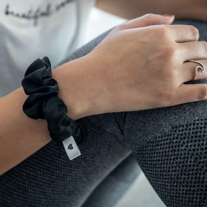 Hand%20Bracelet%20Hair%20Band%20-%20Set%20of%2010%20Hair%20Accessories%20for%20Girls%20-%20Best%20Quality%20Product%20-%20All%20Occasion%20-%20Image%202