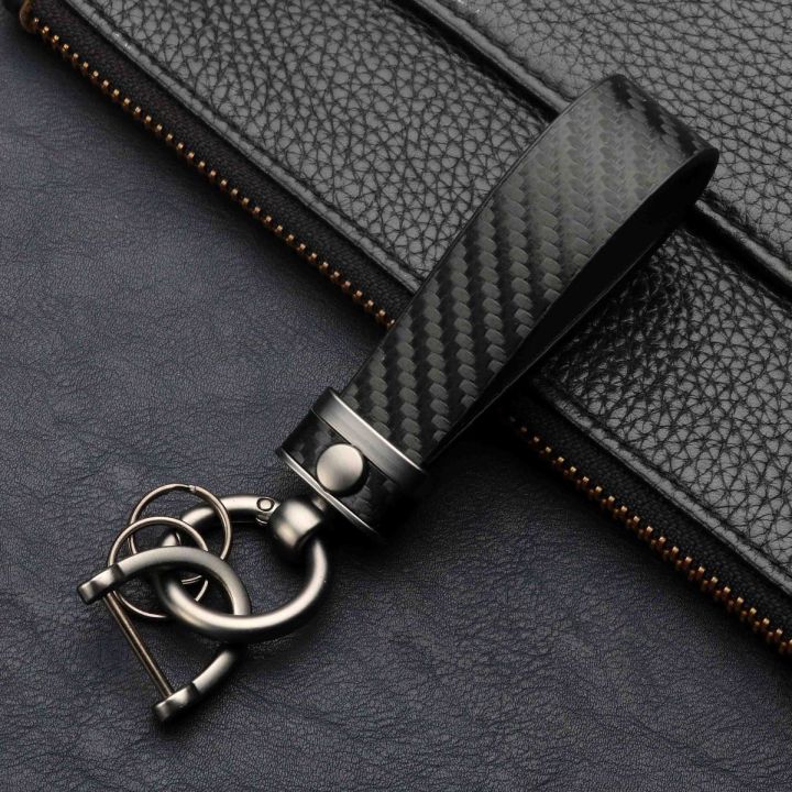 Automotive%20carbon%20fiber%20pattern%20fashion%20long%20metal%20key%20chain%20automotive%20leather%20key%20chain%20spring%20ring%20horseshoe%20buckle%20-%20Image%207