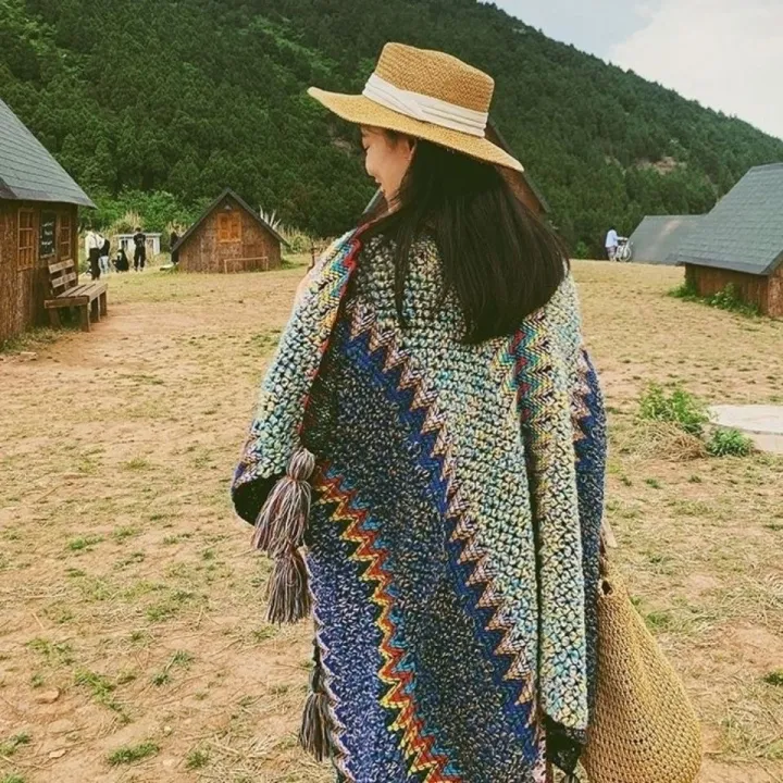 Xinjiang%20Qinghai%20Travel%20Shawl%20Large%20Scarf%20Women's%20Autumn%20and%20Winter%20Yunnan%20National%20Style%20Travel%20Cloak%20Talma%20Thick%20Warm%20-%20Image%206
