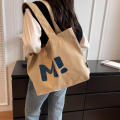 Design Tote Bag Spacious Slogan Printed Fashionable Shoulder Bag Large Capacity Casual Crossbody Bag for Women Girls. 