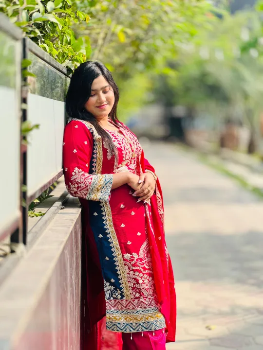 Georgette%20Embroidery%20Four%20Piece%20Women's%20Clothing%20Set%20-%20Image%204