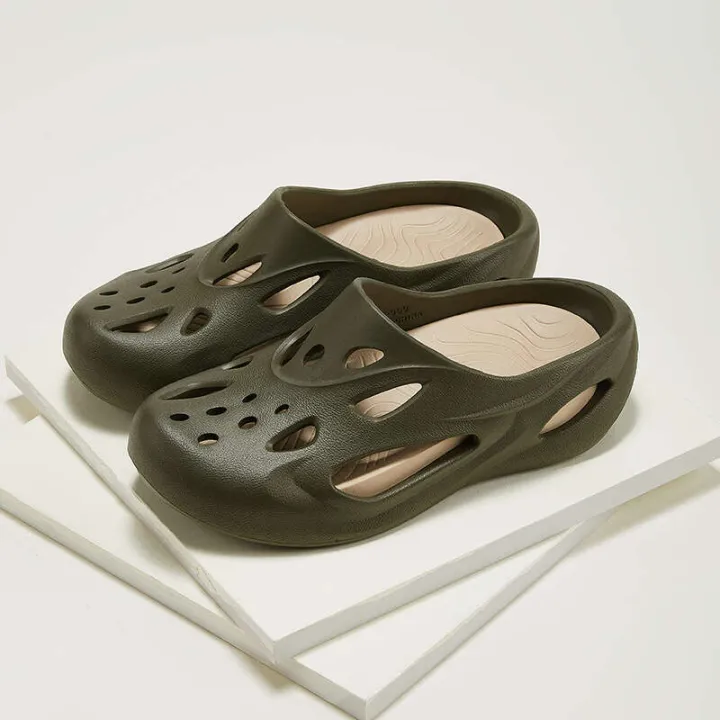 Ant%20Love%20Spring/Summer%20New%20Product%20for%20Home%20and%20Outdoor%20Wear:%20Simple%20Color%20Block%20Men's%20Hole%20Cool%20Slippers%20-%20Image%207