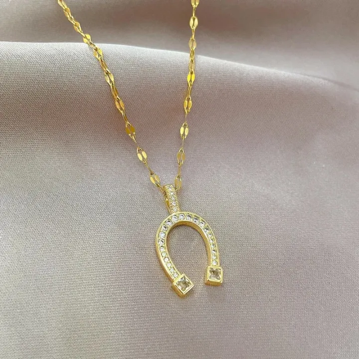 Stainless%20Steel%20Gold%20Color%20Filled%20Zircon%20Horse%20Shoe%20Pendant%20Necklace%20Horseshoe%20U%20Shape%20Necklace%20Fine%20Jewelry%20Women%20Gift%20DropShip%20-%20Image%205