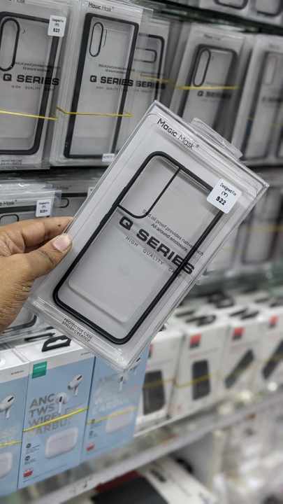 Samsung%20Galaxy%20S22%20-%20Luxury%20Premium%20Quality%20Antibacterial%20Q%20Series%20Clear%20Glass%20Case%20Cover%20-%20Image%203