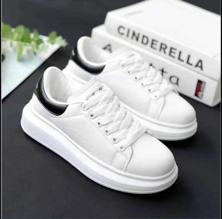 New%20Collection%20Better%20Choice%20Stylish%20And%20Fashionable%20Exclusive%20Sneakers%20Converse%20For%20Men%20-%20Elevate%20Your%20Style%20With%20Exclusive%20Sneakers%20-%20Image%202