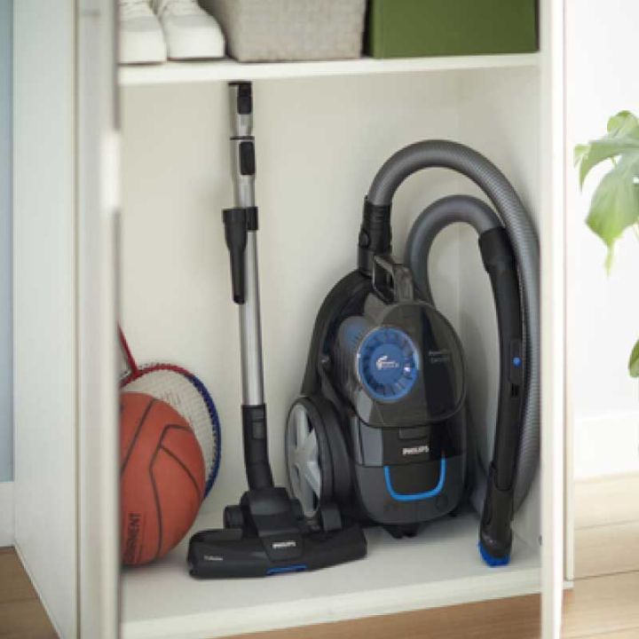Philips%20PowerPro%20Bagless%20Vacuum%20Cleaner,%20FC9350/01%20-%20Image%205