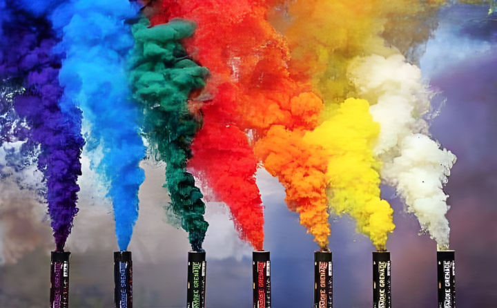 Colour%20smoke%20-%20Color%20Fog%20%20For%20Party%20-%20Image%202