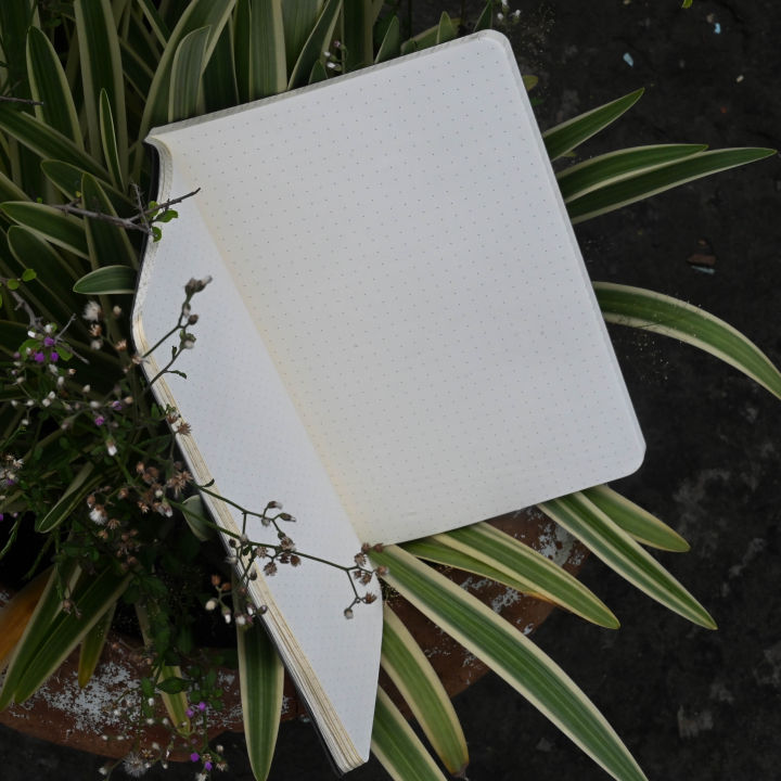 Designer%20Series%20Black%20Dotted%20Notebook%20-%20Image%207