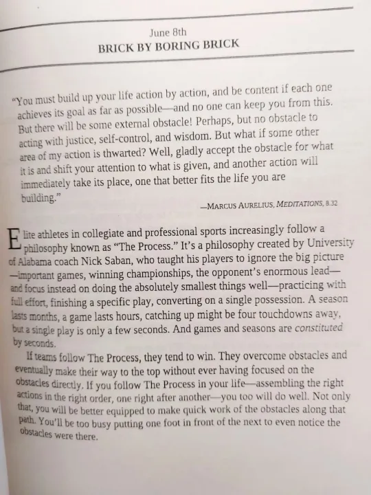 The%20Daily%20Stoic%20by%20Ryan%20Holiday%20-%20Premium%20-%20Paperback%20-%20Image%203