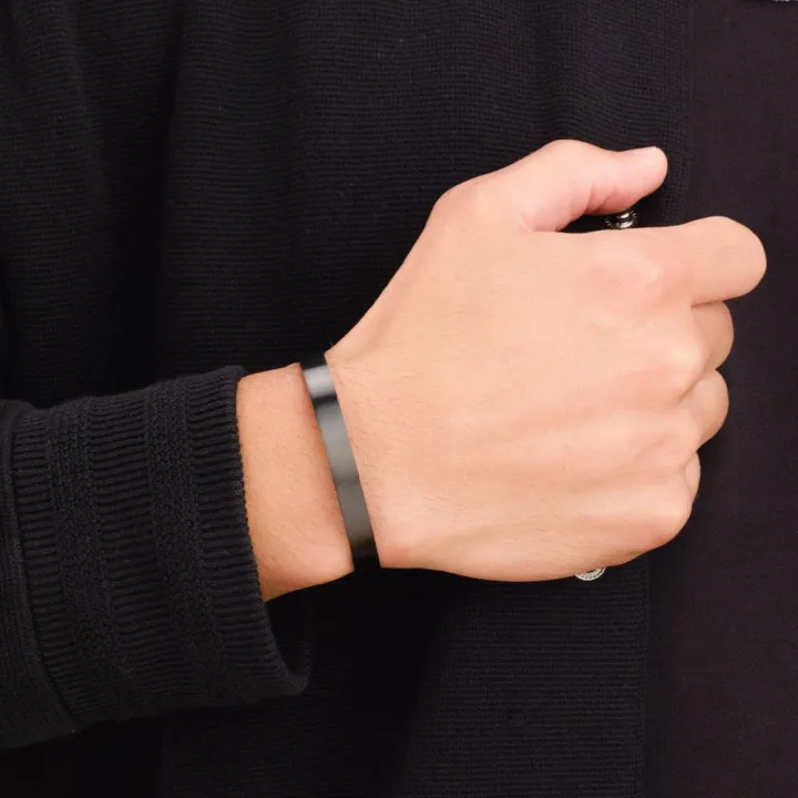 Black%20Round%20Bracelet%20For%20Man%20-%20Image%205