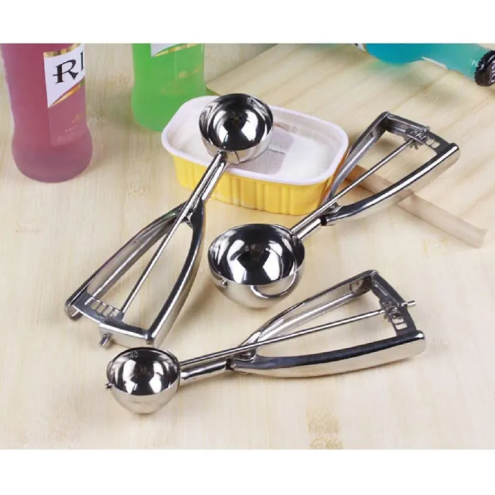 Stainless%20Steel%20Ice%20Cream%20Scoop%20Multi%20Use%20Food%20Spoon%20(Silver)(Pack%20of%201)%20-%20Image%203