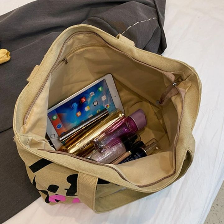 Simple%20Versatile%20Canvas%20Handbag%20Personalized%20Letter%20Printed%20Shoulder%20Bag%20Fashionable%20Large%20Capacity%20Commuter%20Tote%20Bag%20-%20Image%205