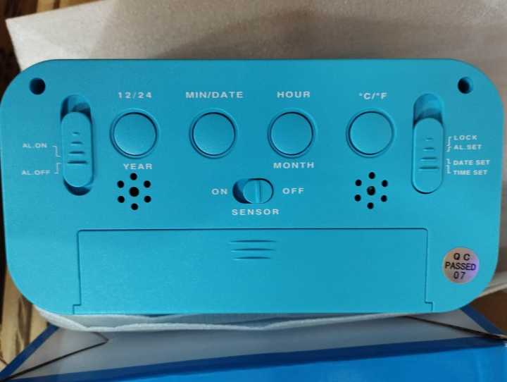 Optically%20Controlled%20Liquid%20Crystal%20Device%20Alarm%20Clock%20Model%20-%20Image%203