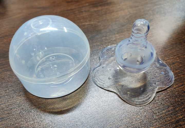 1%20Piece%20Nipple%20Shield%20with%20Carrying%20Boxes%20Breastfeeding%20Nipple%20-%20Image%206