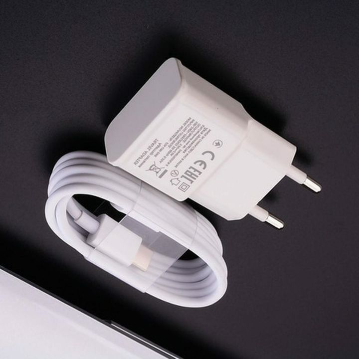 Samsung%20Type%20C%20First%20charger%2015%20Watt%205%20Volt%202A%20or%209%20volt%201.67%20-%20Image%205