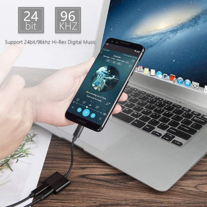 USB%20C%20To%203.5Mm%20Headphone%20and%20Charger%20Adapter,(Black)%20-%20Image%207