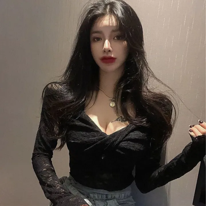 Autumn%20and%20Winter%20New%20Korean%20Style%20Slim-Fit%20Slimming%20Temperament%20V%20Collar%20Long%20Sleeve%20T%20T-shirt%20Women's%20Sexy%20Lace%20Inner%20Match%20Bottoming%20Shirt%20Trendy%20Top%20-%20Image%204