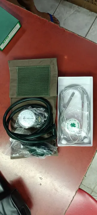 ALPK2%20Japan%20Blood%20Pressure%20Monitor%20Aneroid%20Sphygmomanometer%20-%20Analog%20BP%20Machine%20set%20with%20Stethoscope%20-%20Image%202